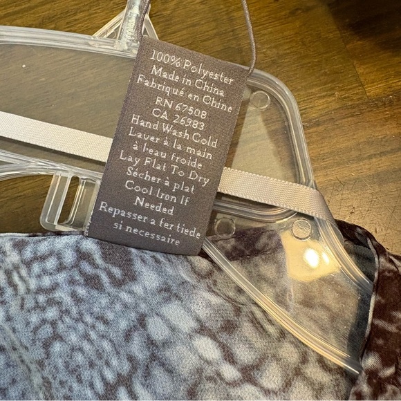 Vince Camuto Sheer Cardigan Kimono Snake Print Python One Size Cover Up Gray - Picture 6 of 7